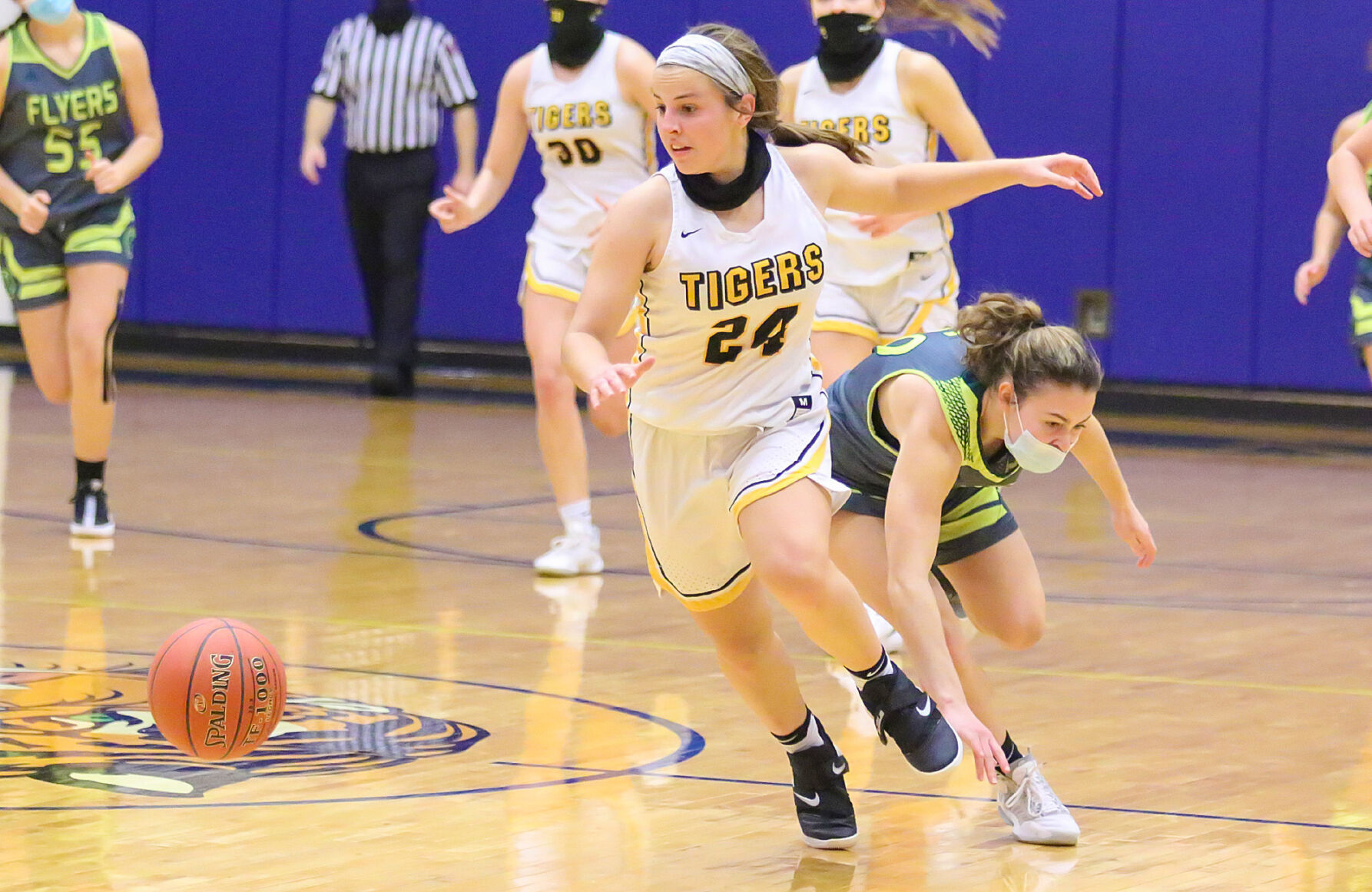 Lindbergh vs. Oakville girls basketball